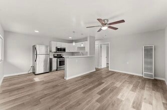 Building Photo - 320 Willie James Jones Ave