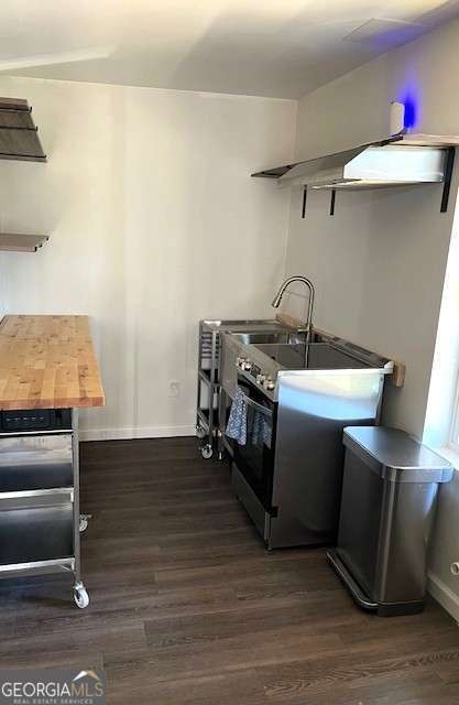 Building Photo - 5485 Mercedes Dr