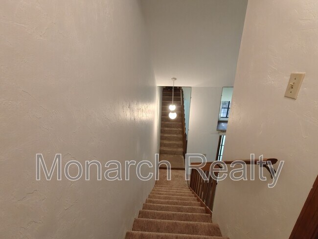 Building Photo - 830 SW 56th Terrace
