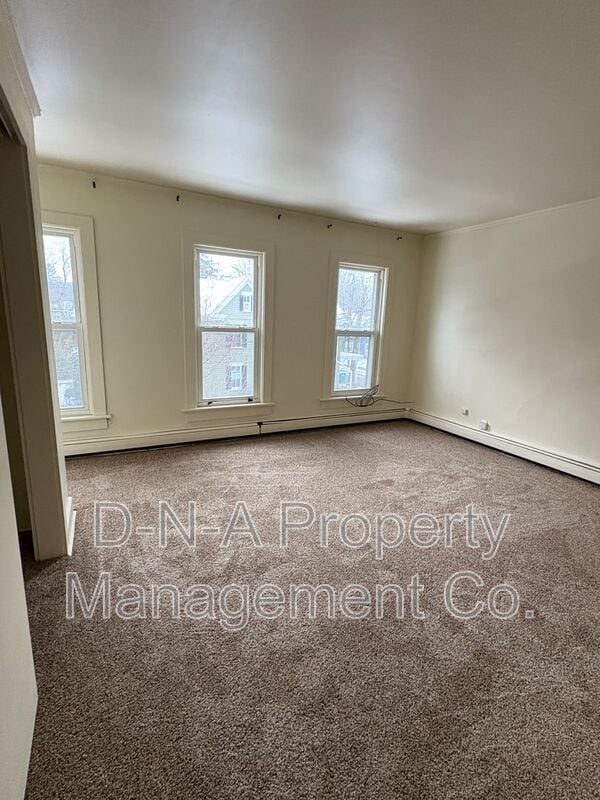 Building Photo - 622 Scott St