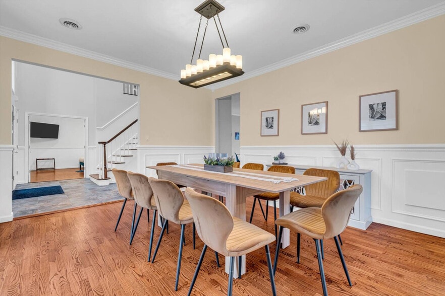 Building Photo - 6 Buchanan Ln