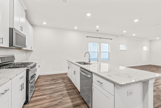 Building Photo - (Coming Soon) Beautiful 4 bedroom home in Belmont!