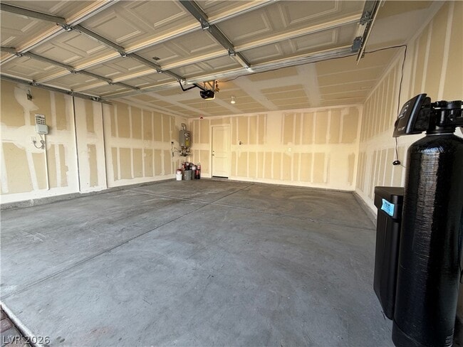 Building Photo - 7223 W Pazienza Ave