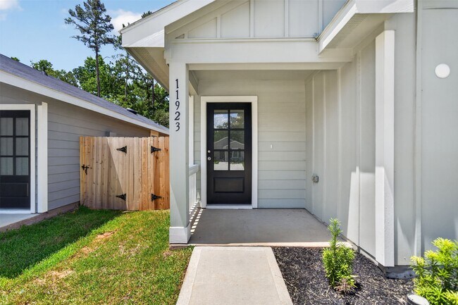 Building Photo - 11923 Detar Ct