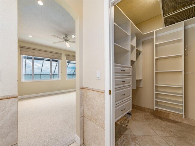 Building Photo - 218 Sand Key Estates Dr