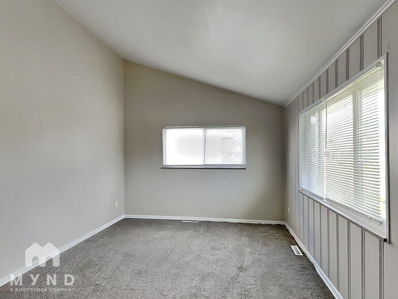 Building Photo - 4140 Dixie Ct