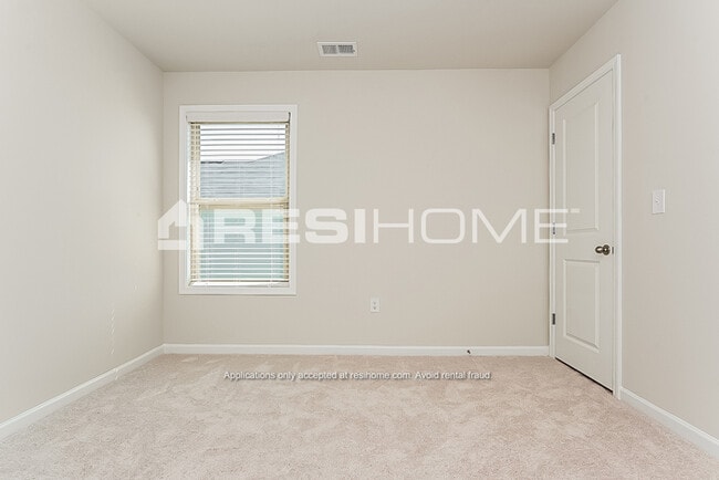 Building Photo - 509 Fiery Warbler St