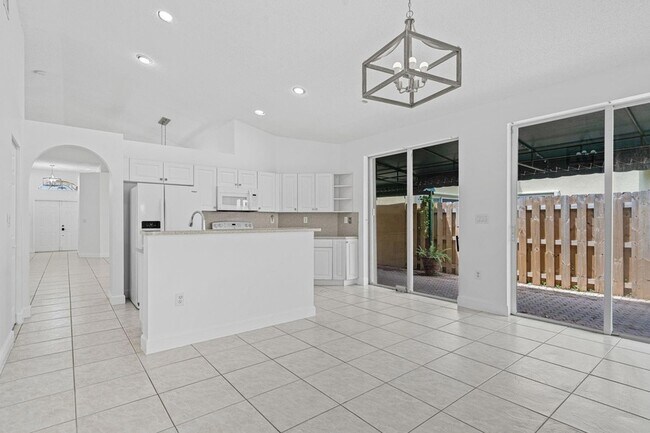 Building Photo - 11255 NW 53rd Ln