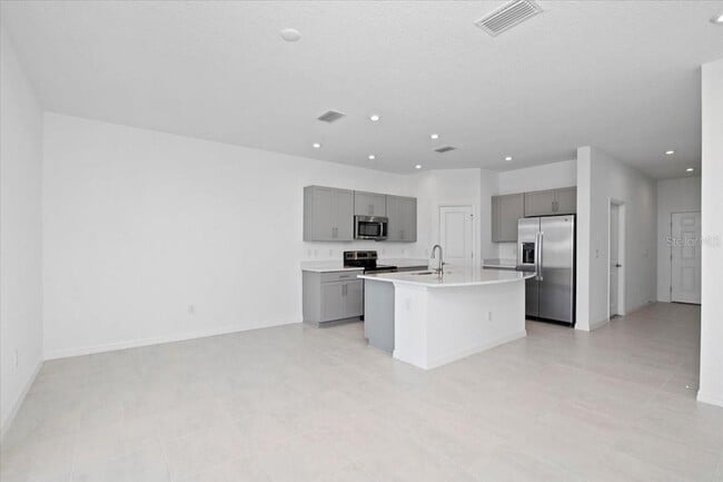 Building Photo - 5756 Haven Ter