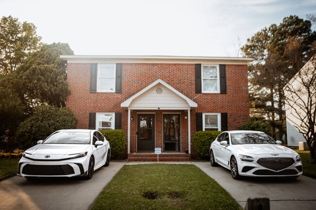 Building Photo - 199 Kristin Dr