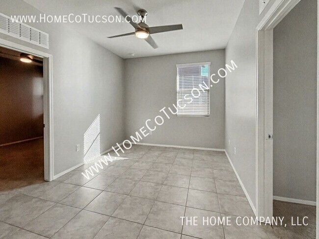 Building Photo - 7140 S Via Gaucho Viejo