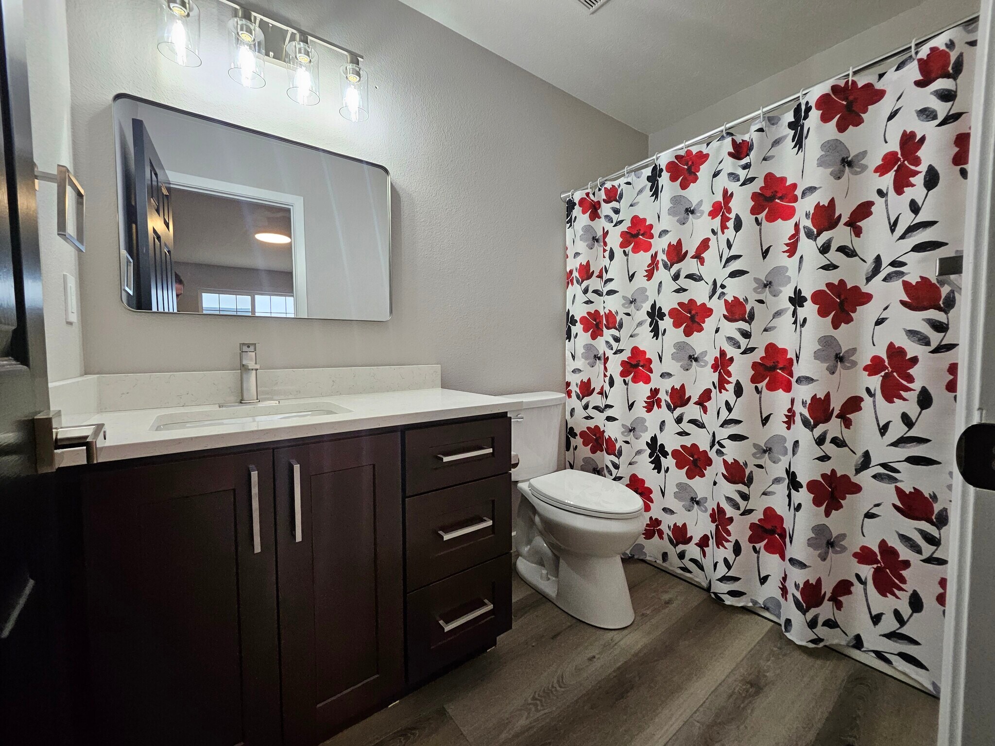 Building Photo - 1355 Yost Cir NE