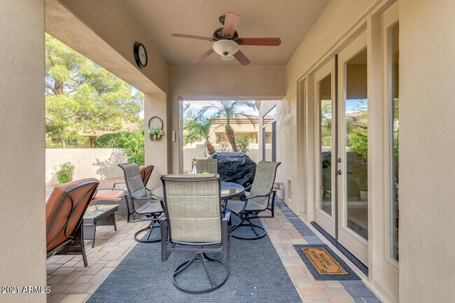 Building Photo - 3922 E Carson Rd