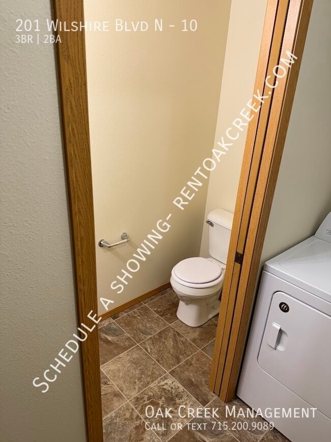 Building Photo - 201 Wilshire Boulevard N