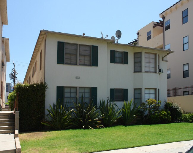 Building Photo - 128 N Clark Dr