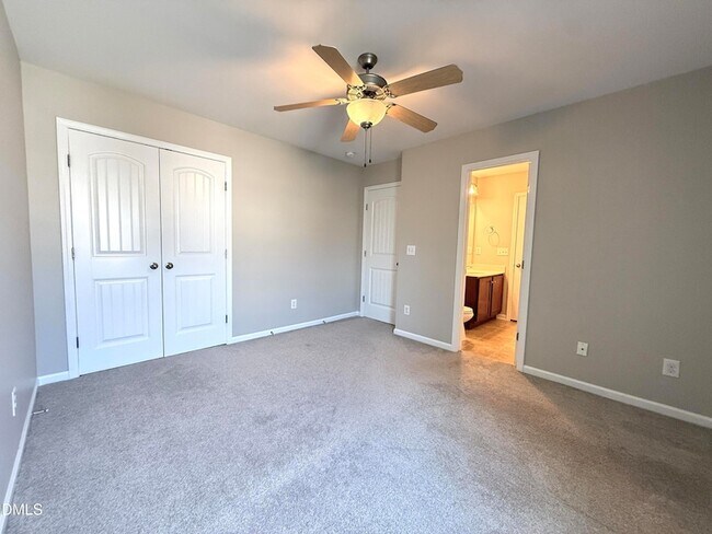 Building Photo - 514 Dragby Ln