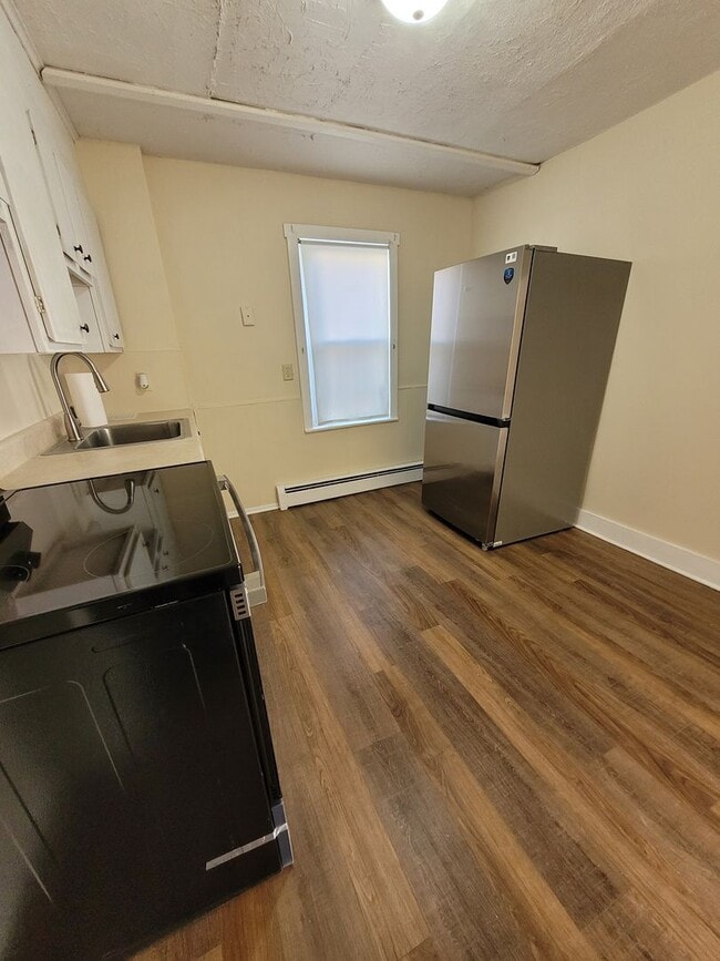 Building Photo - 52-54 East Chestnut Street