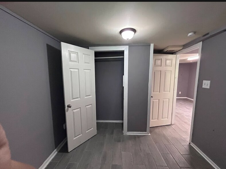 Building Photo - 1320 Brown St