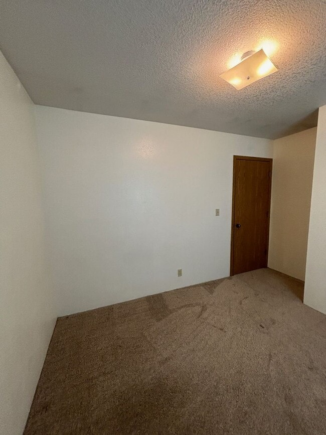 Building Photo - 2307 E O Ct