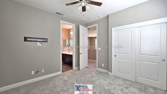 Building Photo - 1479 Leonard Ct
