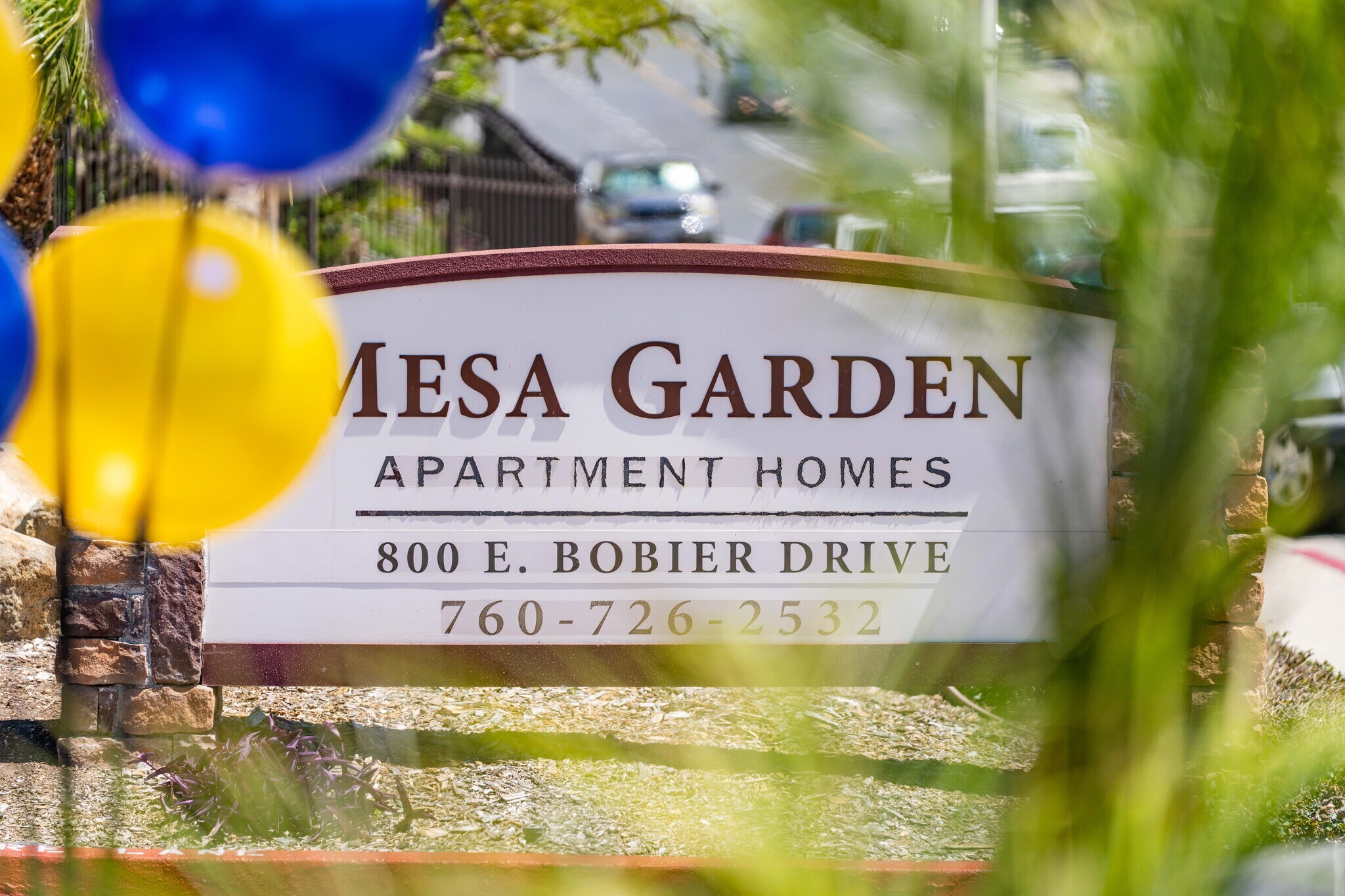 Building Photo - 800 E Bobier Dr