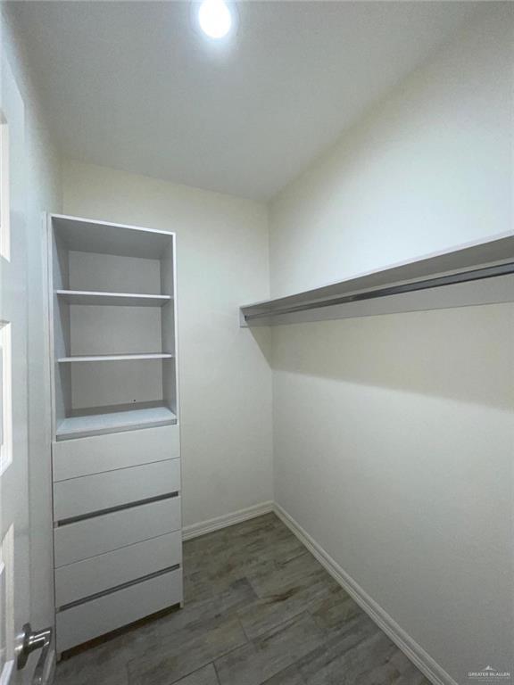 Building Photo - 11 Valeria St