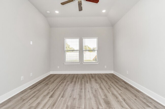 Building Photo - 21039 Treasure Gate Ln