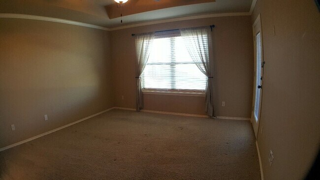 Building Photo - 7041 Cherokee Crossing West