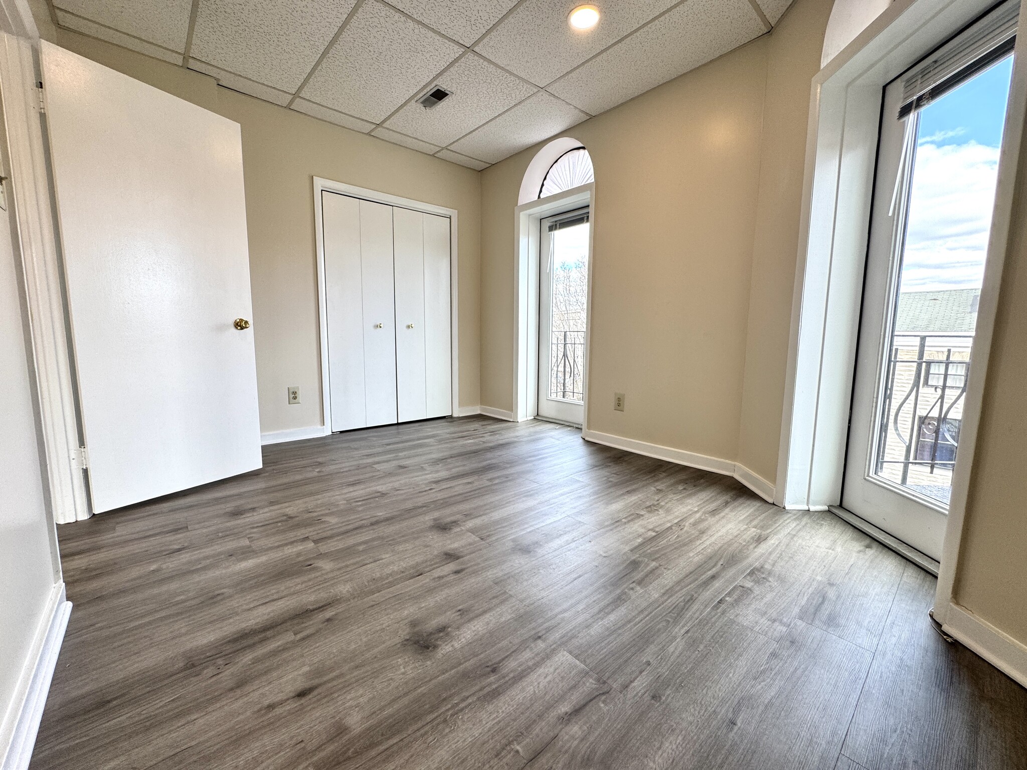 Building Photo - 222 Albemarle St