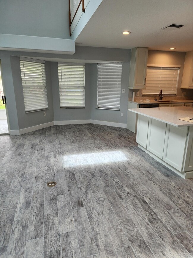 Building Photo - 3407 Fort Nelson Ln