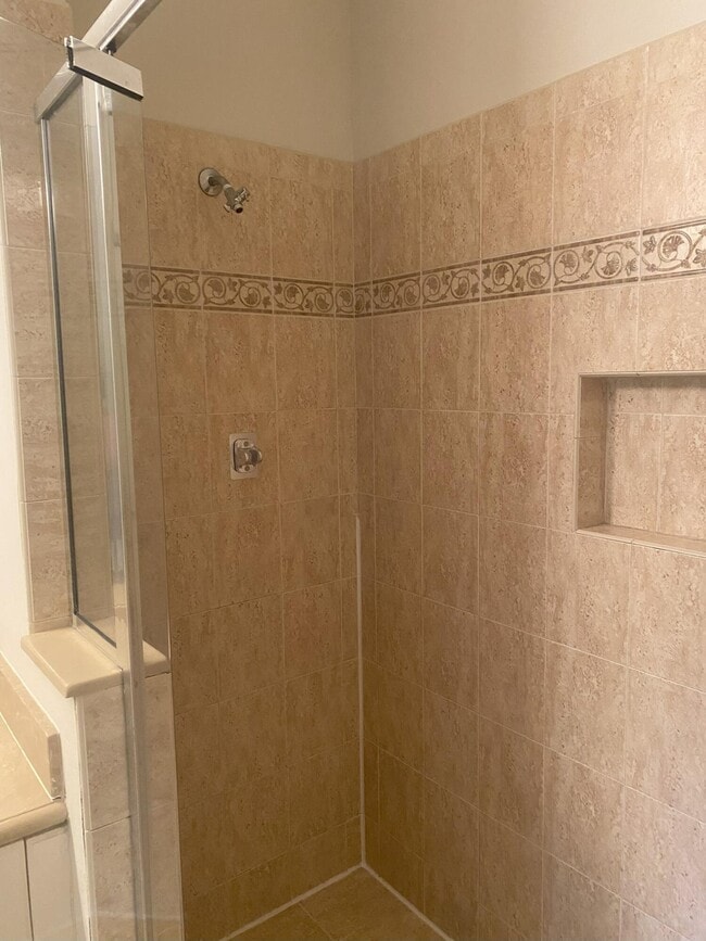 Building Photo - 906 Mariner Bay Blvd