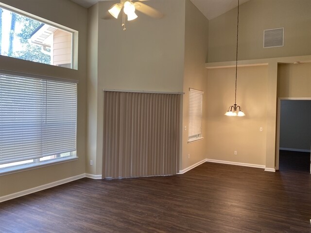 Building Photo - 2110 Thorn Hollow Ct