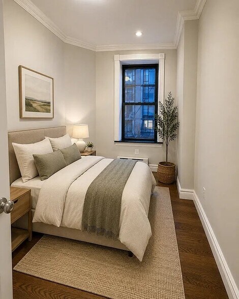Building Photo - 345 W 53rd St