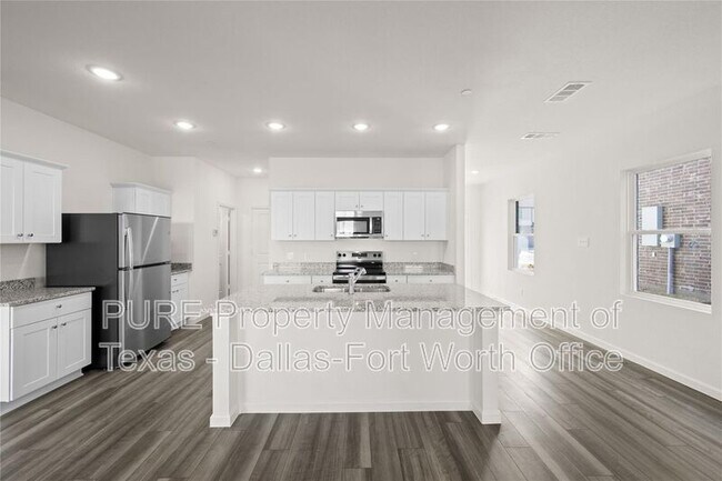 Building Photo - 241 Berthe Ct