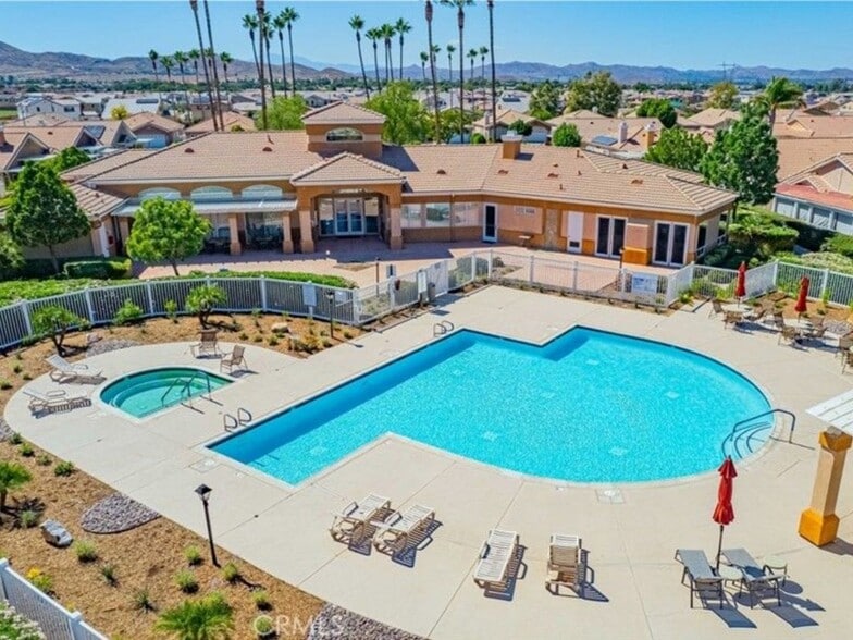 Building Photo - 26805 China Dr