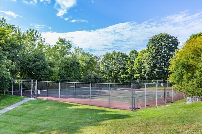 Building Photo - 3 Evergreen Way