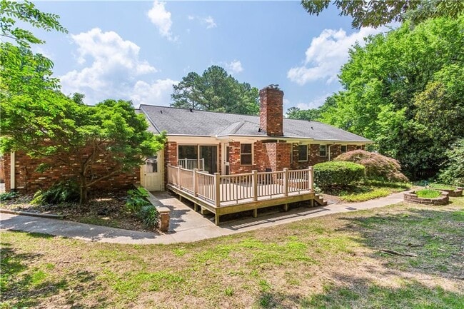 Building Photo - 3292 Ferncliff Pl NE