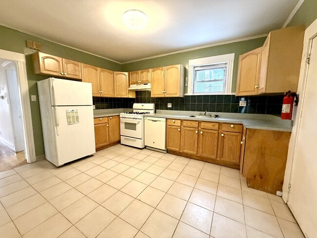 Building Photo - 8 Berkeley St