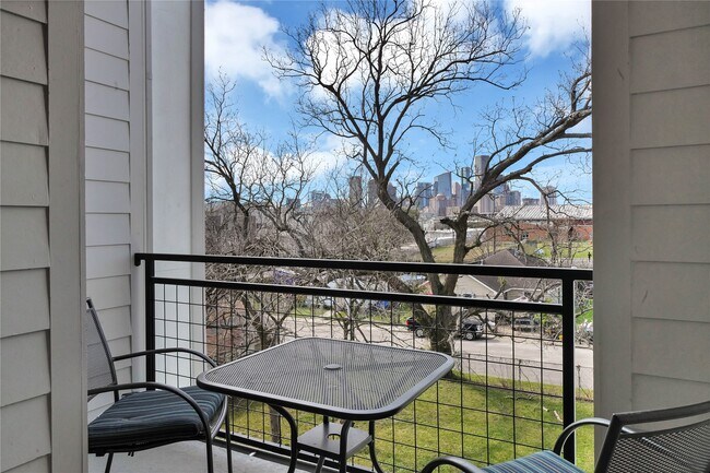 Building Photo - 2916 Cline St