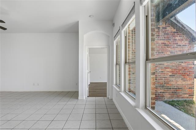 Building Photo - 339 Blanco Dr