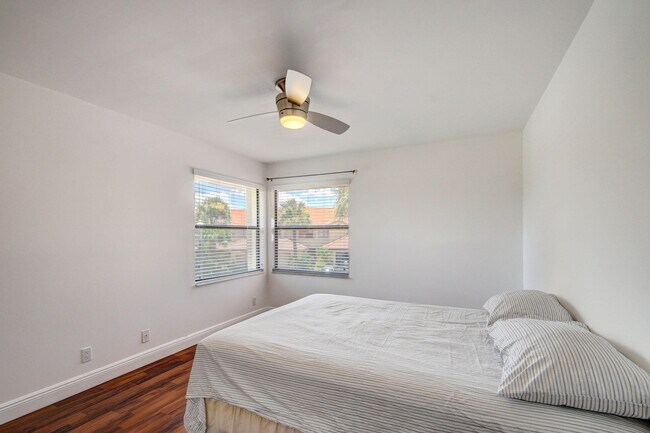 Building Photo - 12212 Sag Harbor Ct