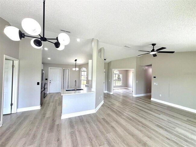 Building Photo - 15613 Greater Groves Blvd