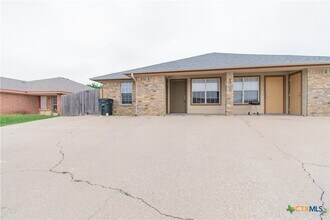 Building Photo - 4608 Bowles Dr