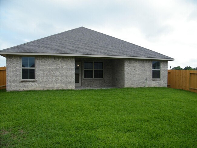 Building Photo - 5315 New Iberia Ln