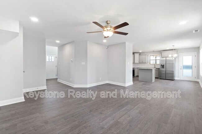 Building Photo - 1093 Winesap Rd