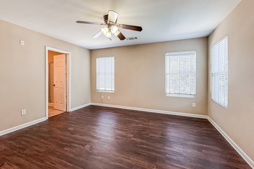 Building Photo - 3625 Roseman Landing