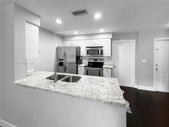 Building Photo - 1606 Veracruz Ln