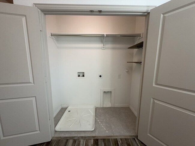 Building Photo - 4027 Snow Goose Trl