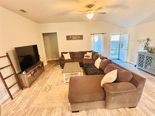 Building Photo - 6820 Elm St