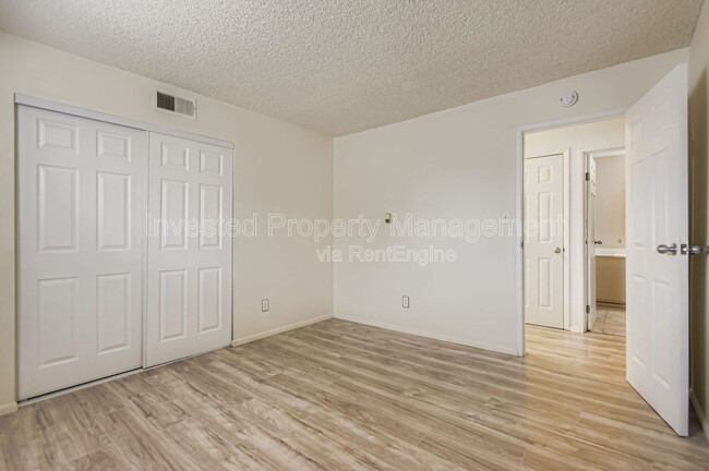 Building Photo - 7755 E Quincy Ave